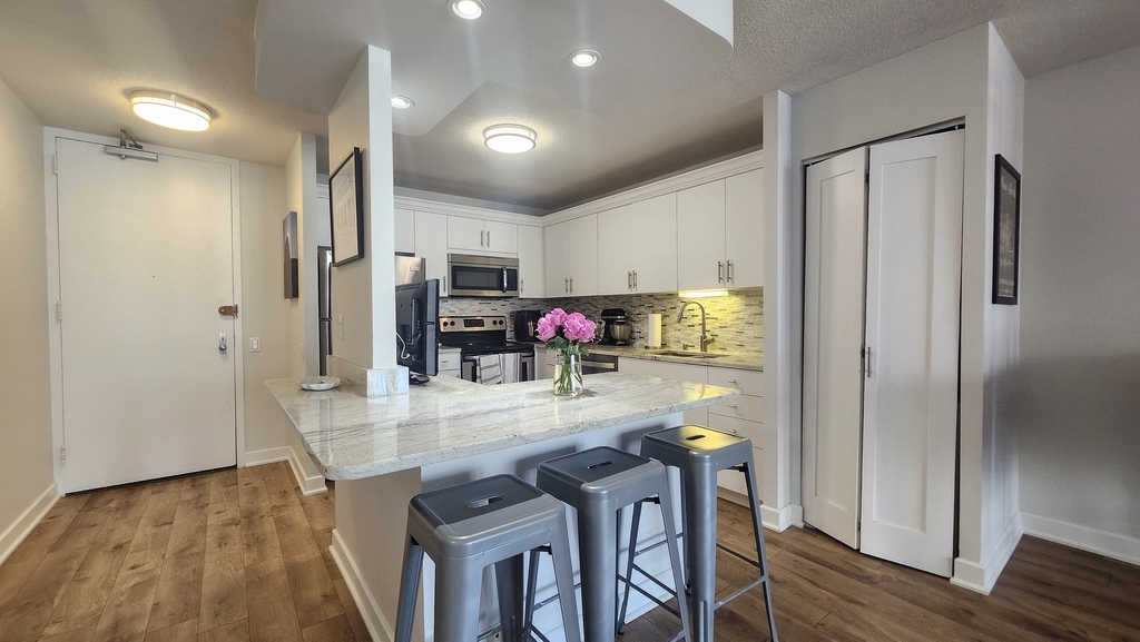 405 N Wabash Avenue - Photo 8