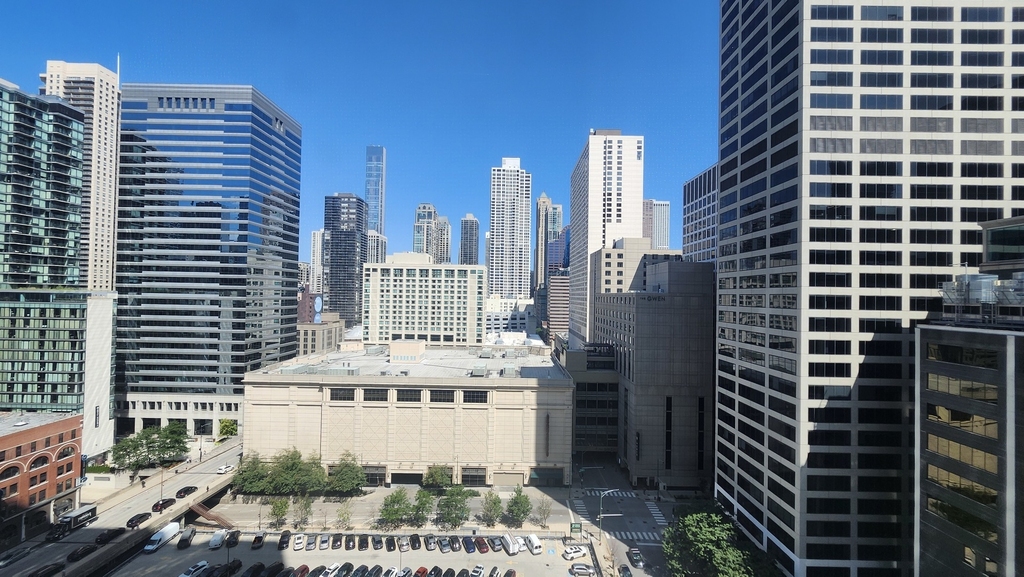 405 N Wabash Avenue - Photo 17