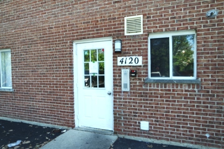 4120 Williamsburg Court - Photo 14