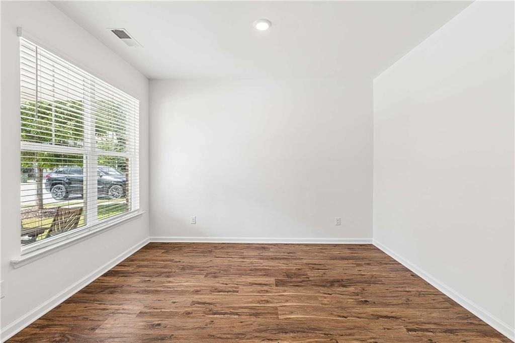 430 Burgundy Terrace Se - Photo 4