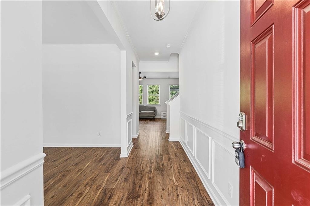 430 Burgundy Terrace Se - Photo 3