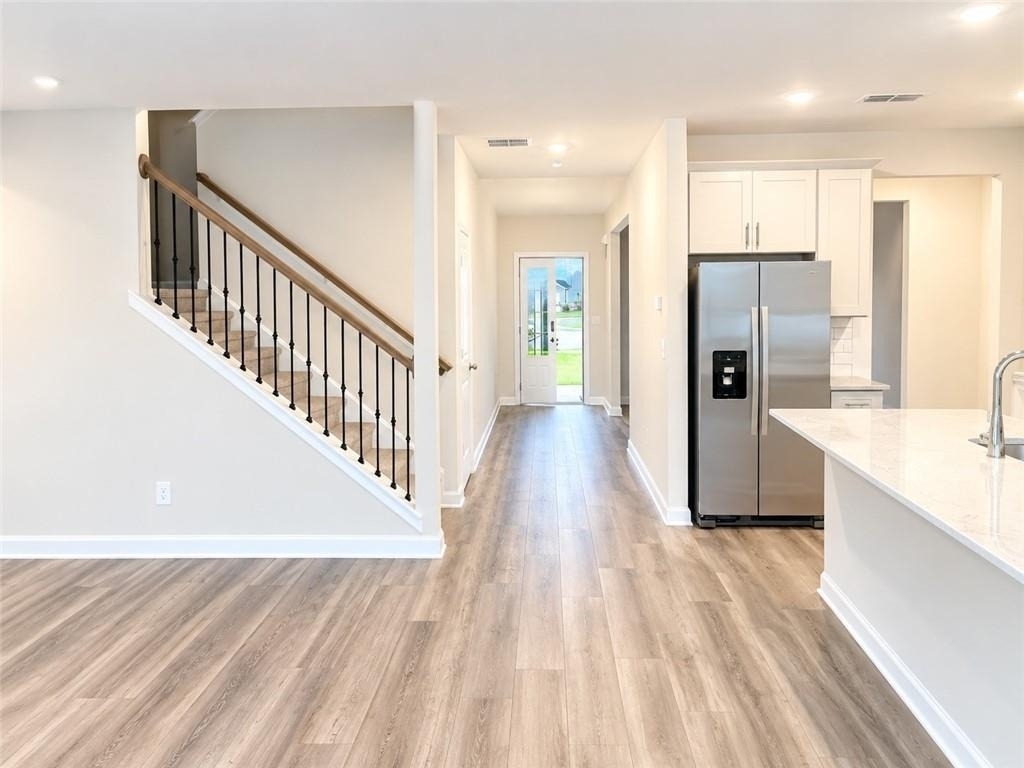 38 Warwick Court - Photo 2