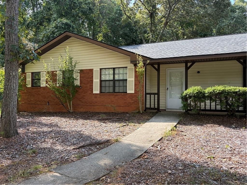 160 Chesapeake Drive - Photo 1