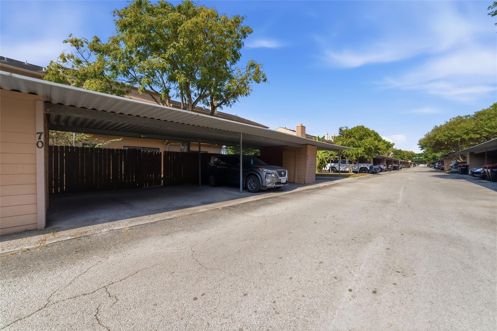 7700 Creekbend Drive - Photo 24