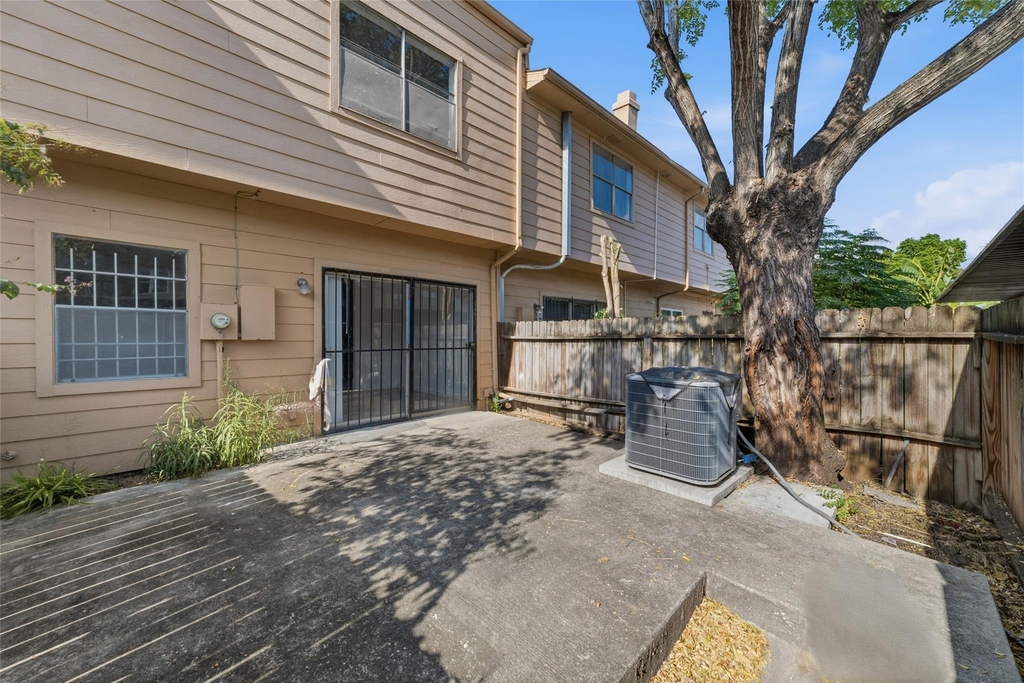 7700 Creekbend Drive - Photo 25