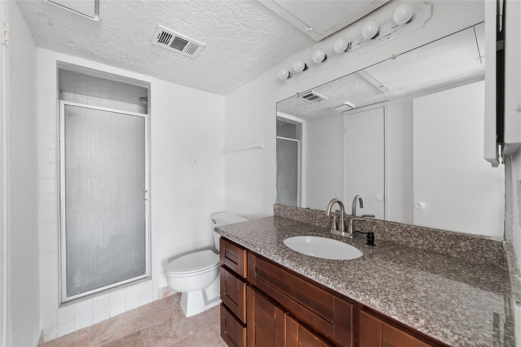 7700 Creekbend Drive - Photo 18
