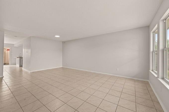 6404 Burgoyne Road - Photo 4