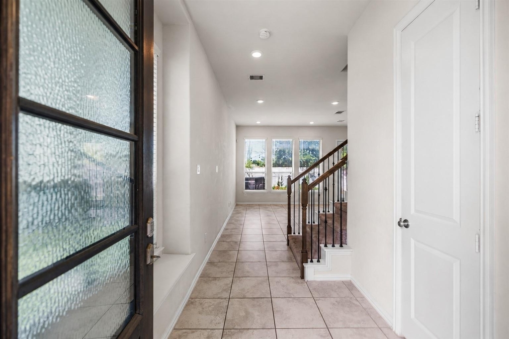 219 Club Crest Lane - Photo 5