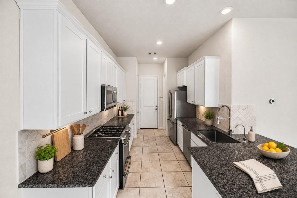 219 Club Crest Lane - Photo 9