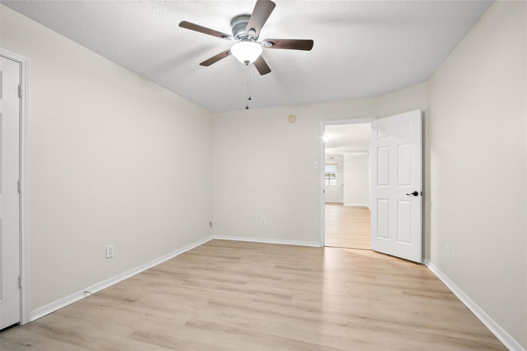 21930 Holly Branch Drive - Photo 34