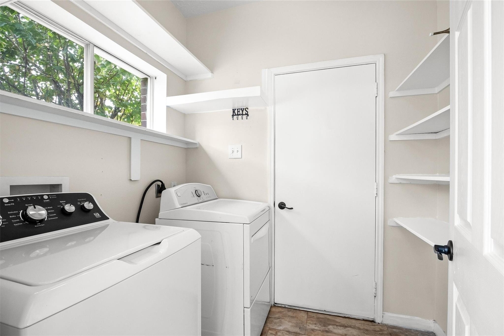 21930 Holly Branch Drive - Photo 25