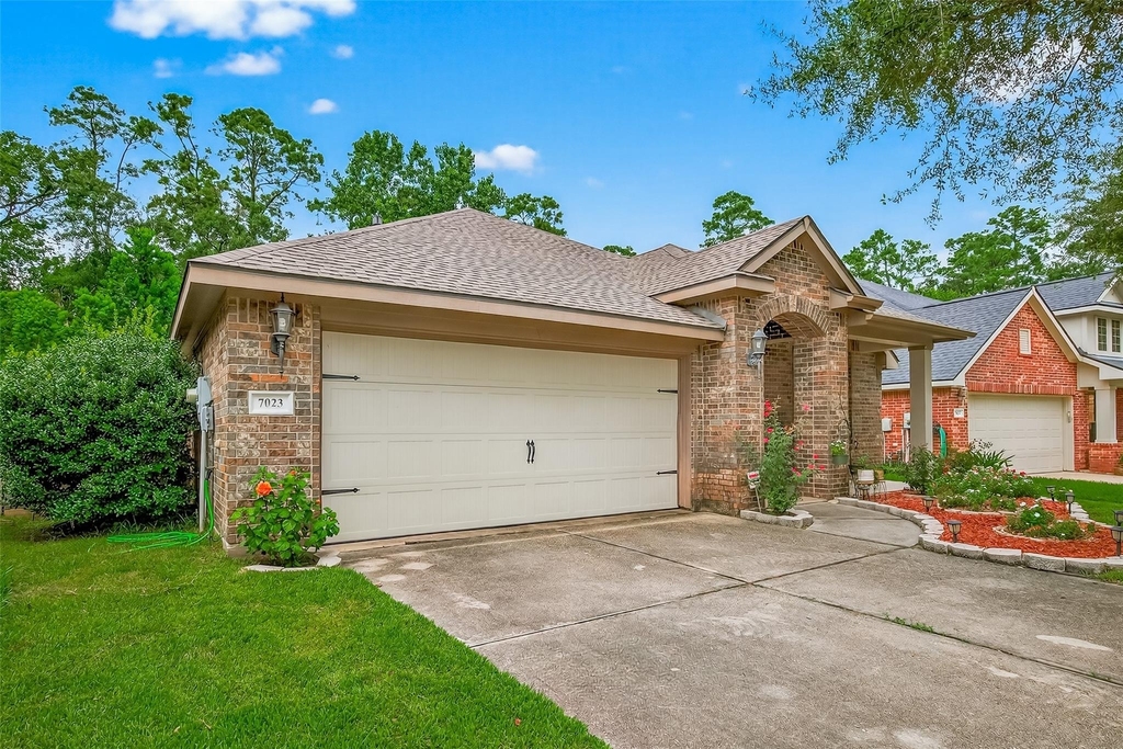 7023 Sanders Hill Lane - Photo 1