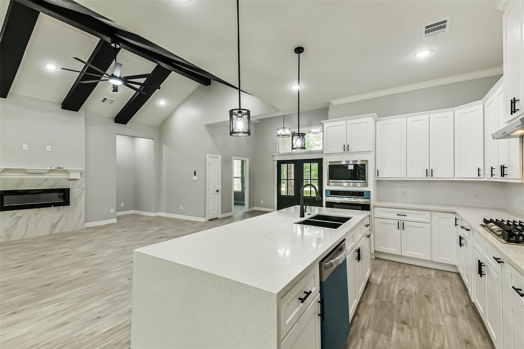 15998 Holly Street - Photo 10