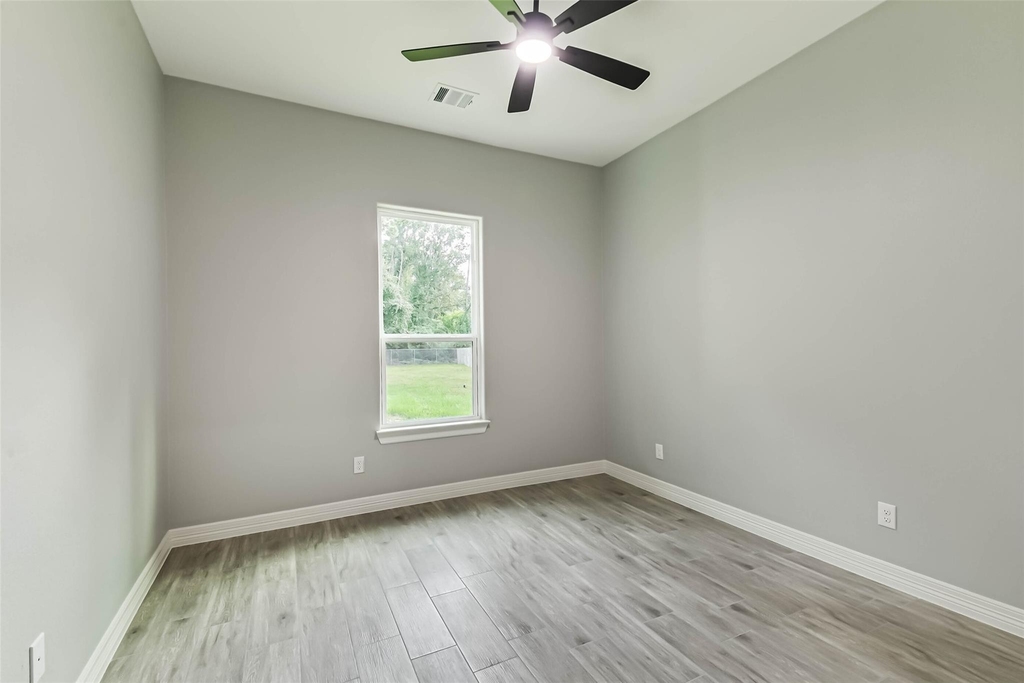 15998 Holly Street - Photo 22