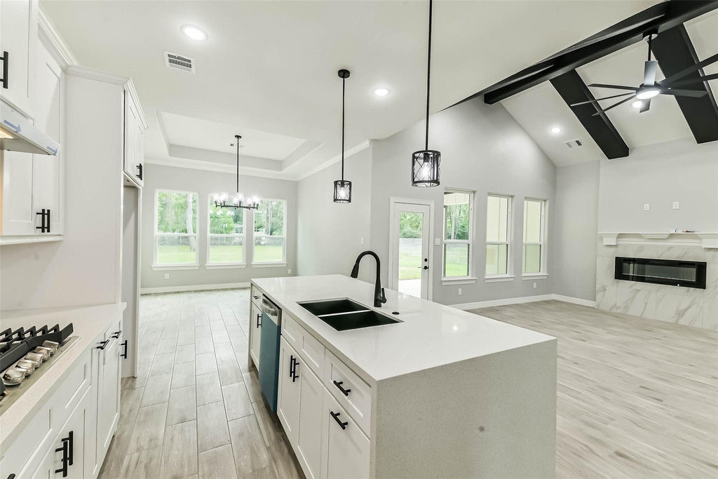 15998 Holly Street - Photo 11