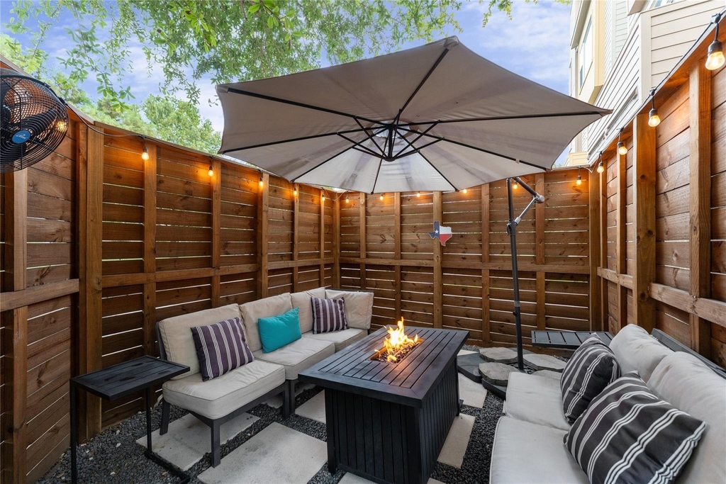 3802 Lovejoy Street - Photo 3