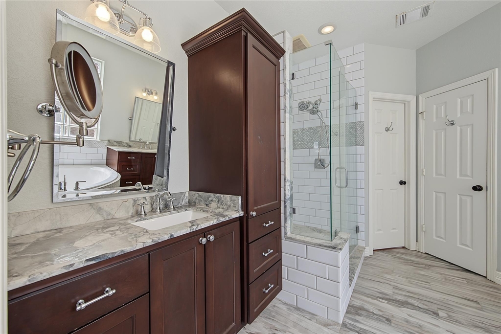 2422 Lansing Circle - Photo 25