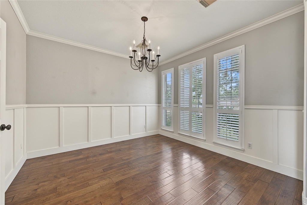 2422 Lansing Circle - Photo 6