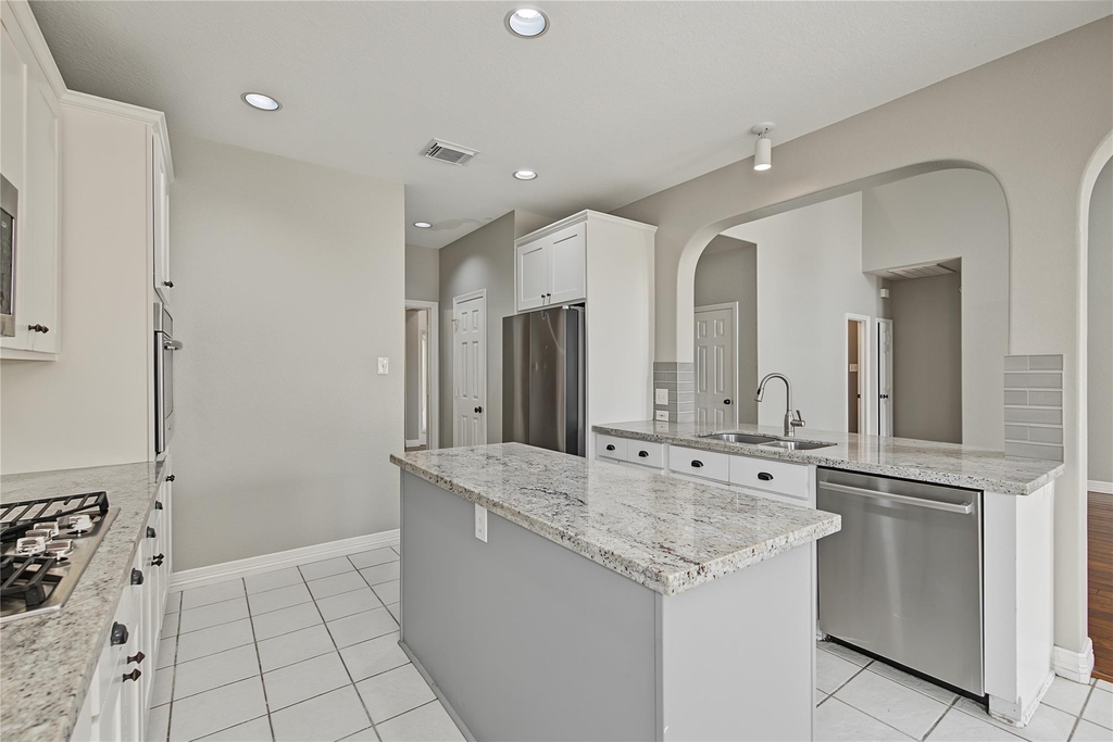 2422 Lansing Circle - Photo 17