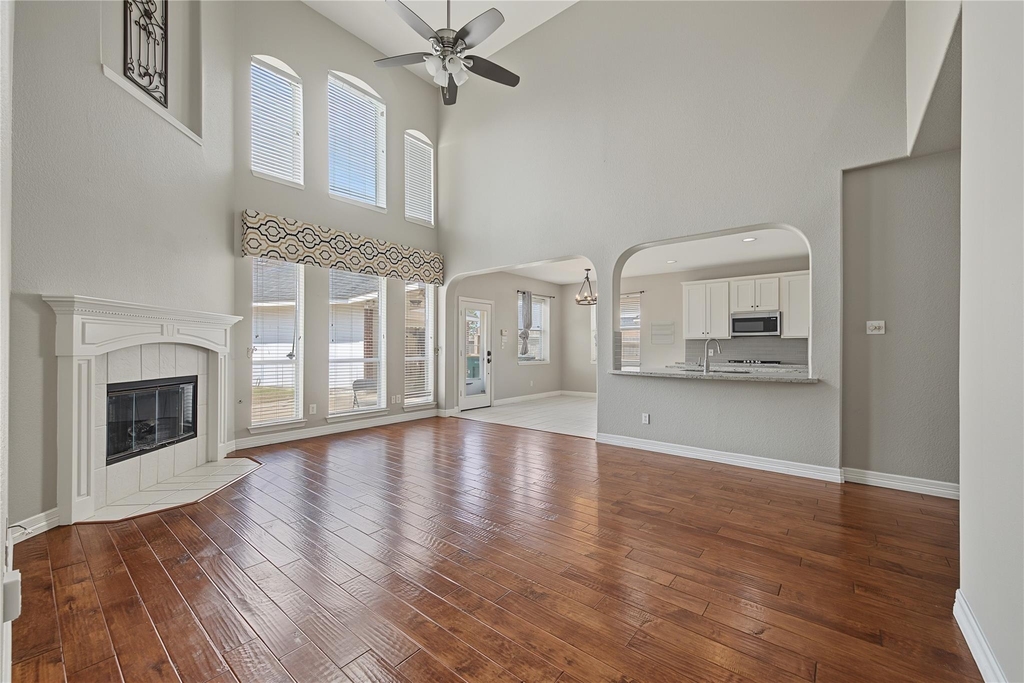 2422 Lansing Circle - Photo 10