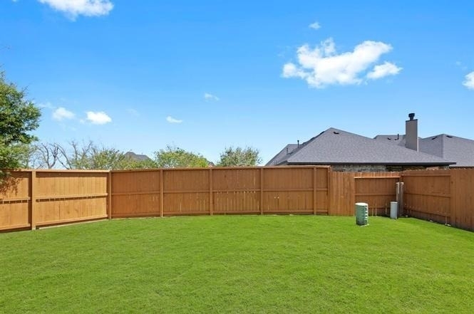 4911 Thunder Creek Lane - Photo 12