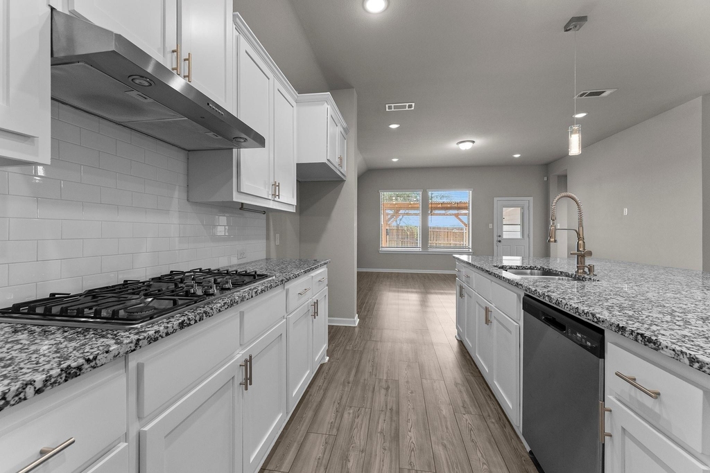 102 Camelia Street - Photo 8
