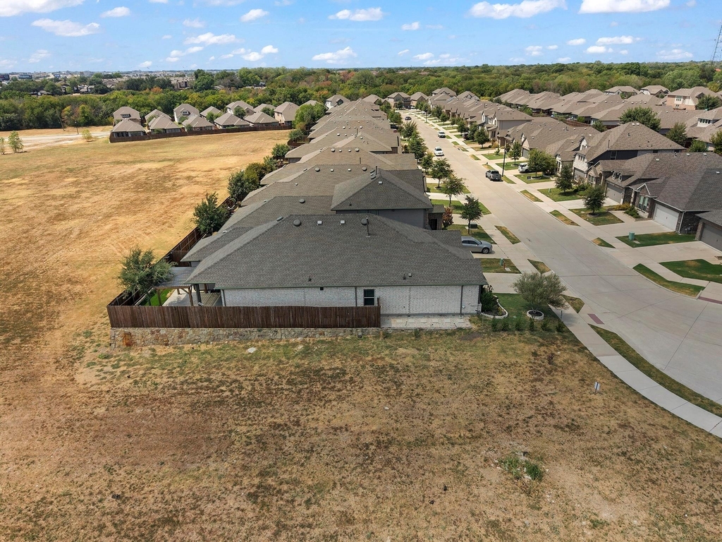102 Camelia Street - Photo 44