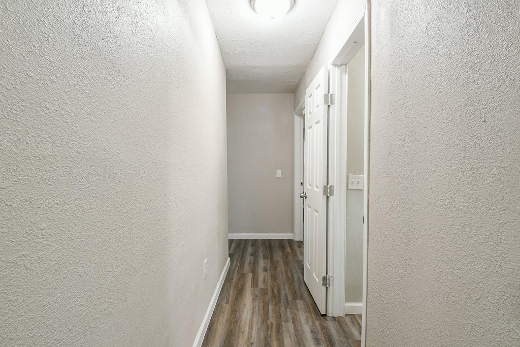 319 Rustic Drive - Photo 15