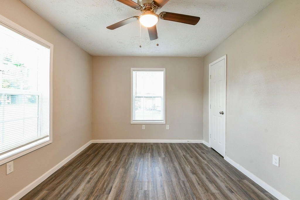 319 Rustic Drive - Photo 21