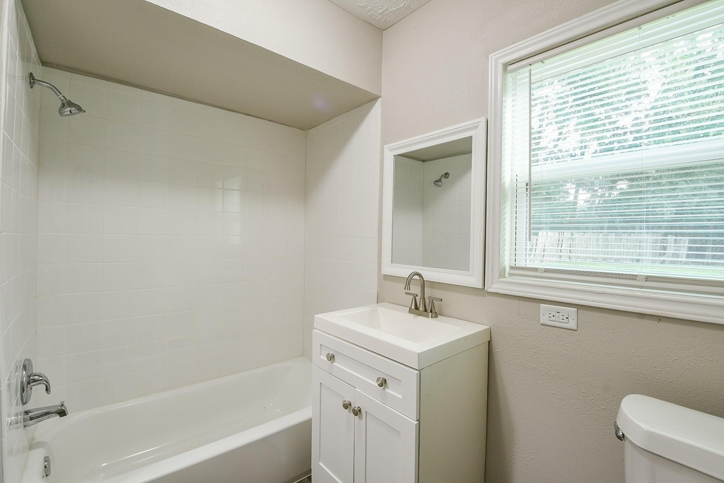 319 Rustic Drive - Photo 16