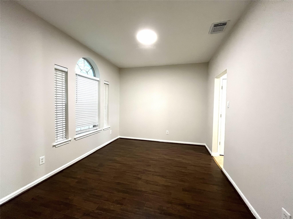 3847 Landon Park Drive - Photo 3