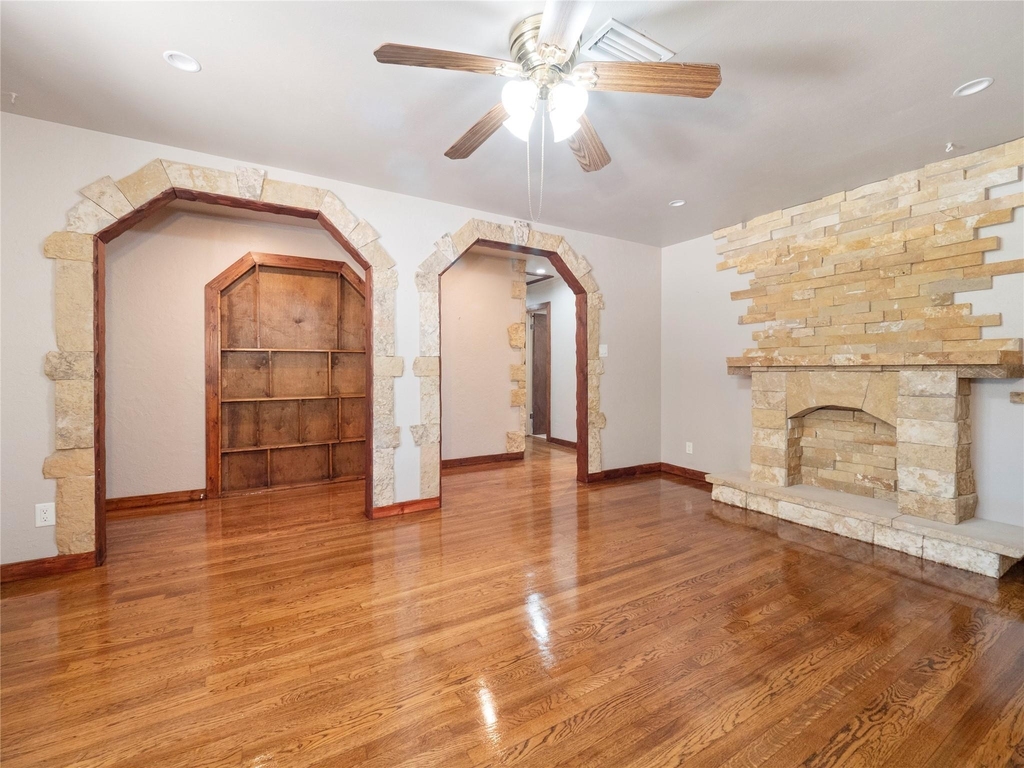 9607 Carousel Lane - Photo 2