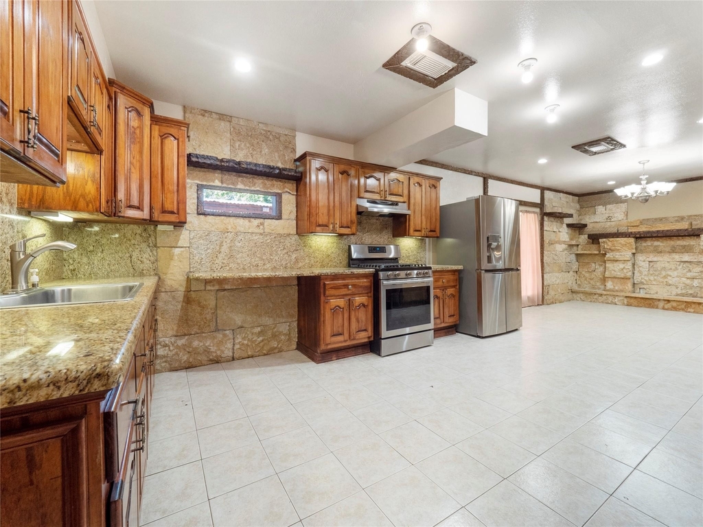 9607 Carousel Lane - Photo 4