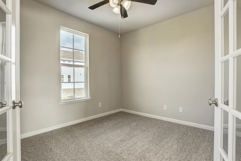2704 Veranda Falls - Photo 6