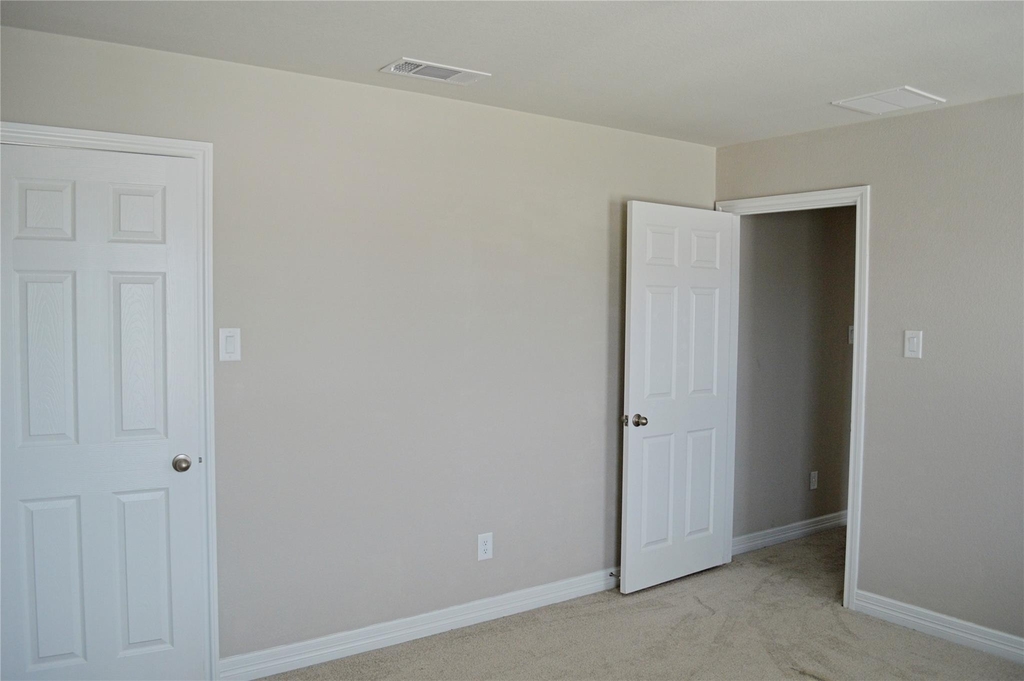 13146 Rowan Green Drive - Photo 9