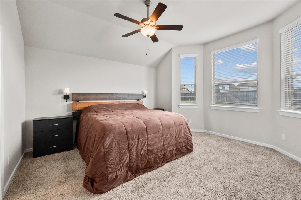 10806 Chrysalis Court - Photo 20