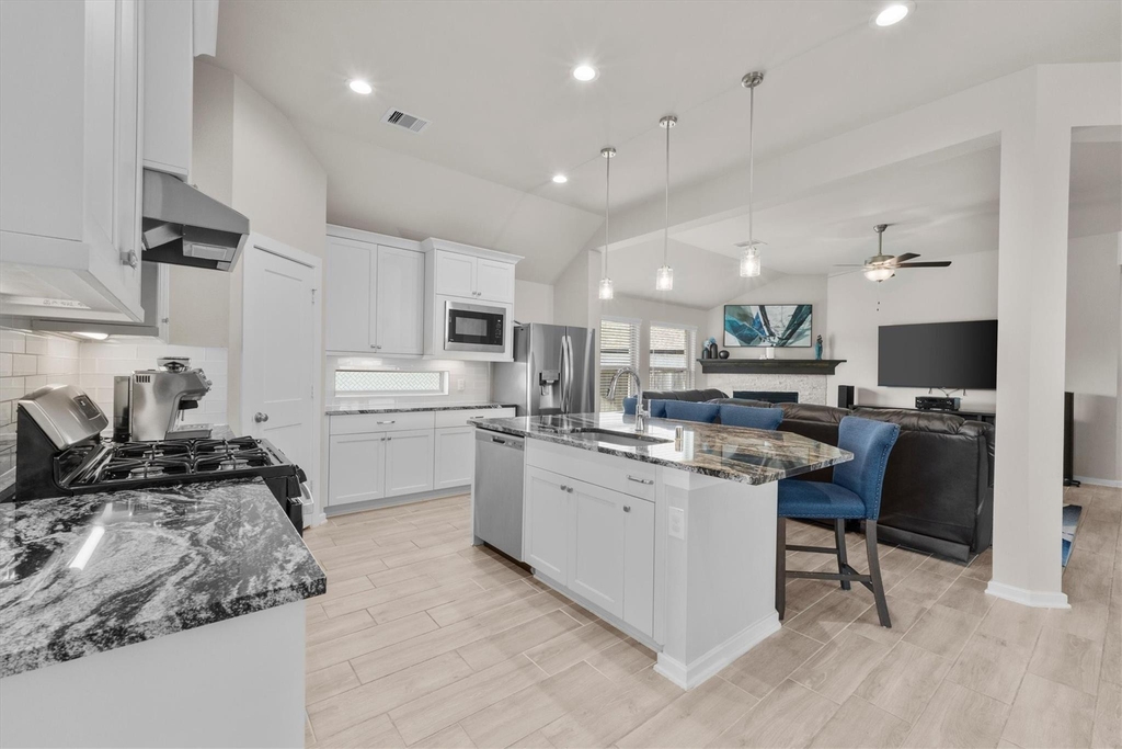 10806 Chrysalis Court - Photo 16