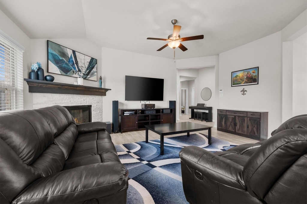 10806 Chrysalis Court - Photo 10