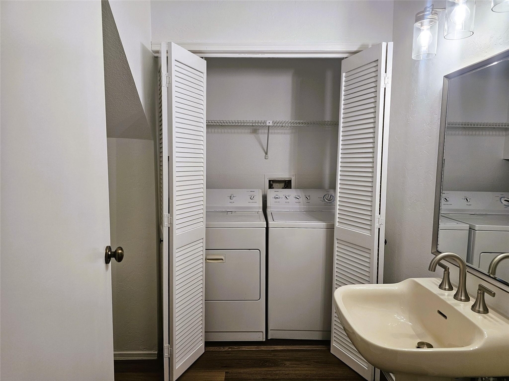 921 Marine Drive - Photo 9