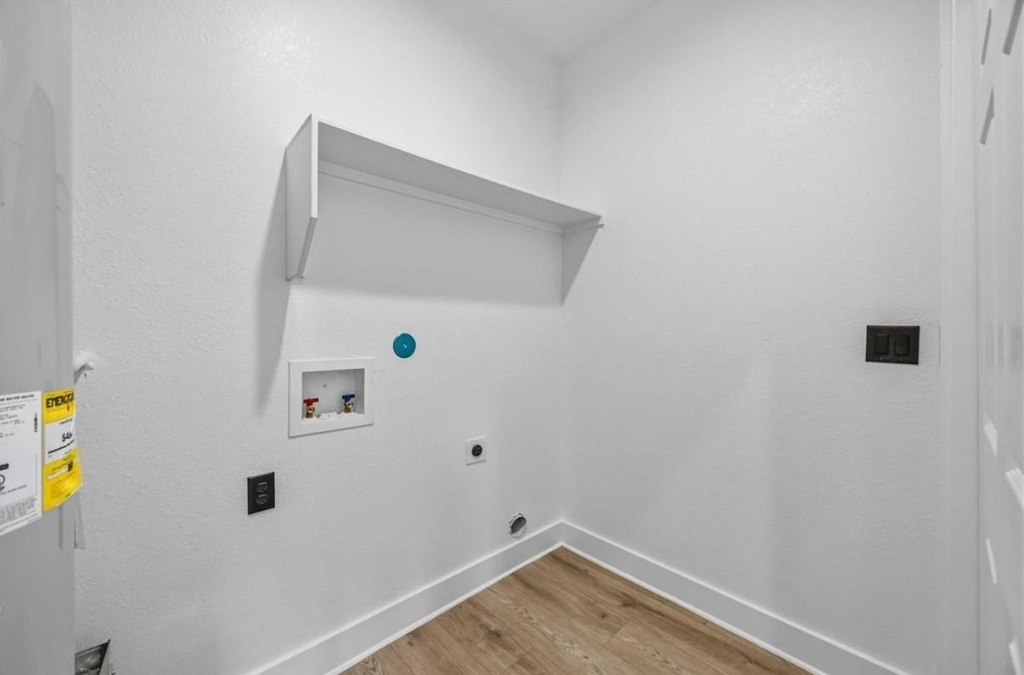316 Clearwater Street - Photo 9