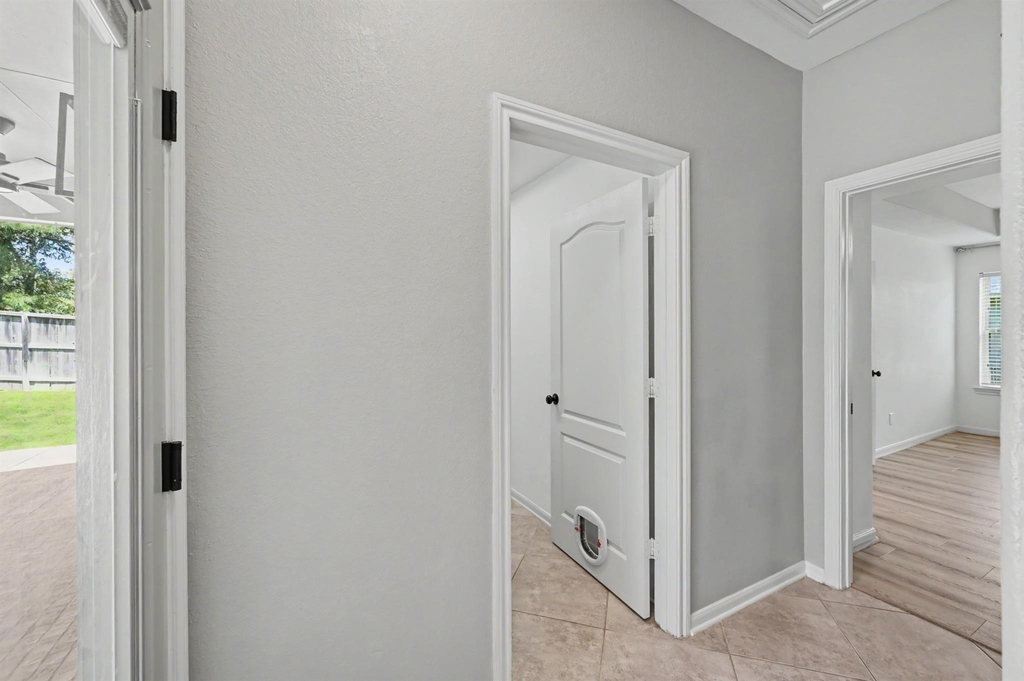 236 Clementine Court - Photo 10