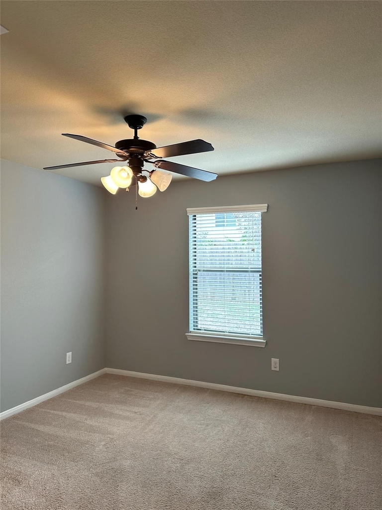 2610 Lexington Park Drive - Photo 5