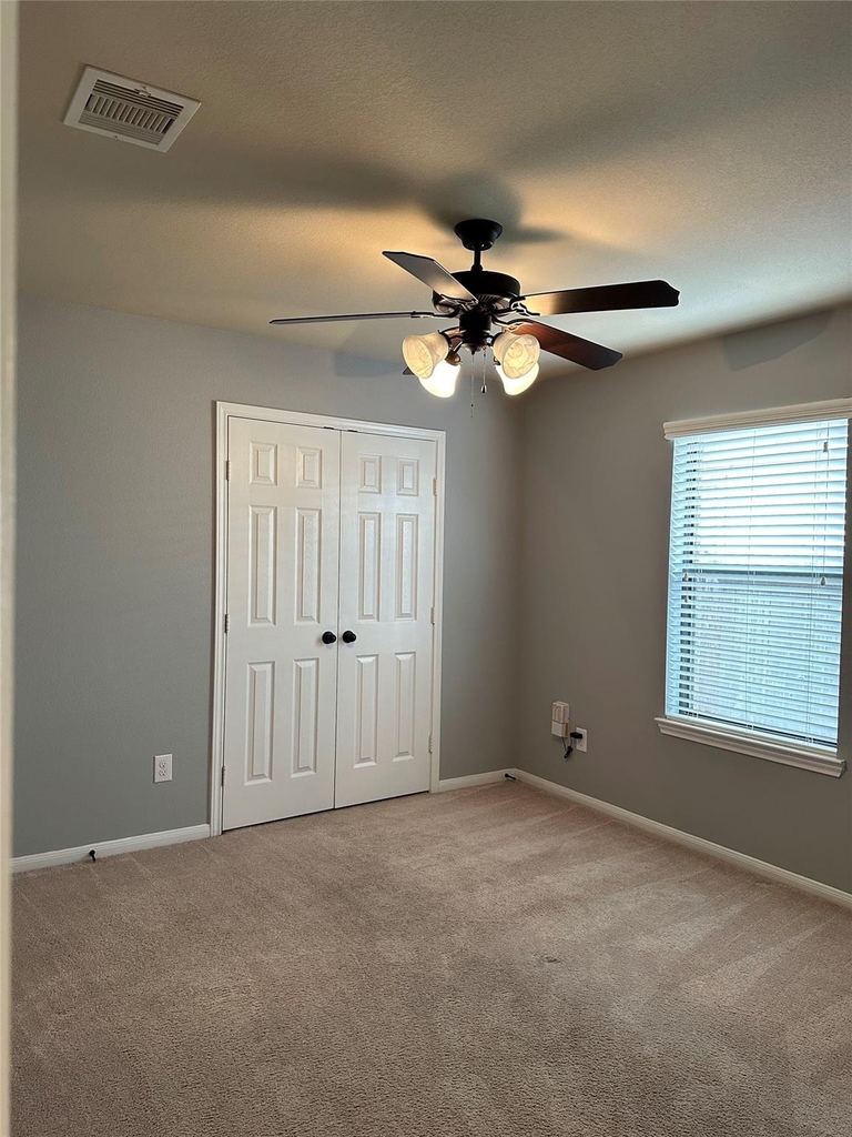 2610 Lexington Park Drive - Photo 9