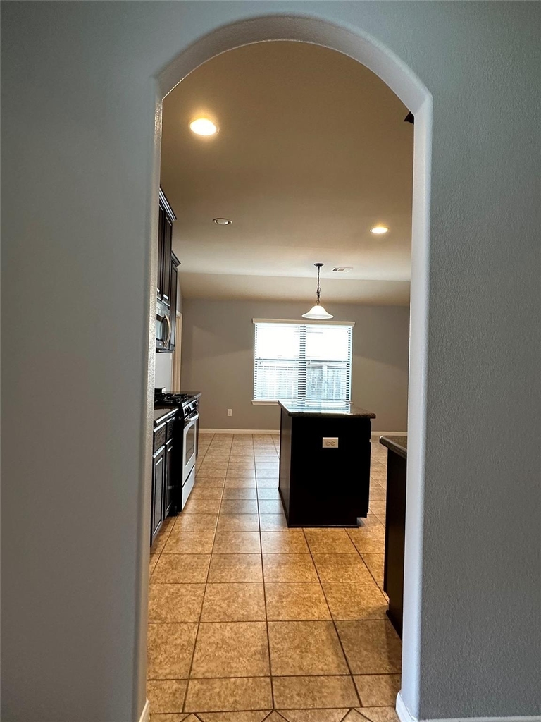 2610 Lexington Park Drive - Photo 3