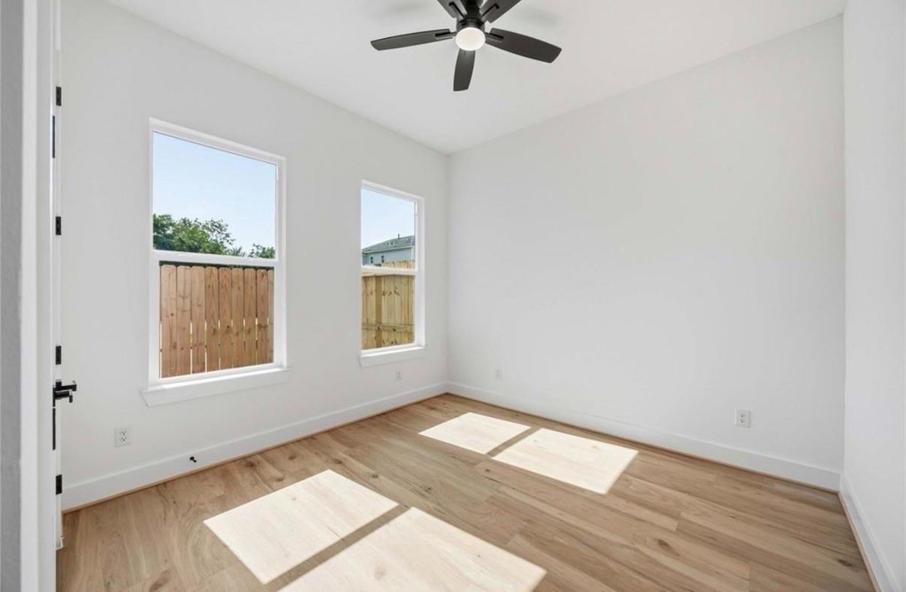 9106 Coffee Street - Photo 9