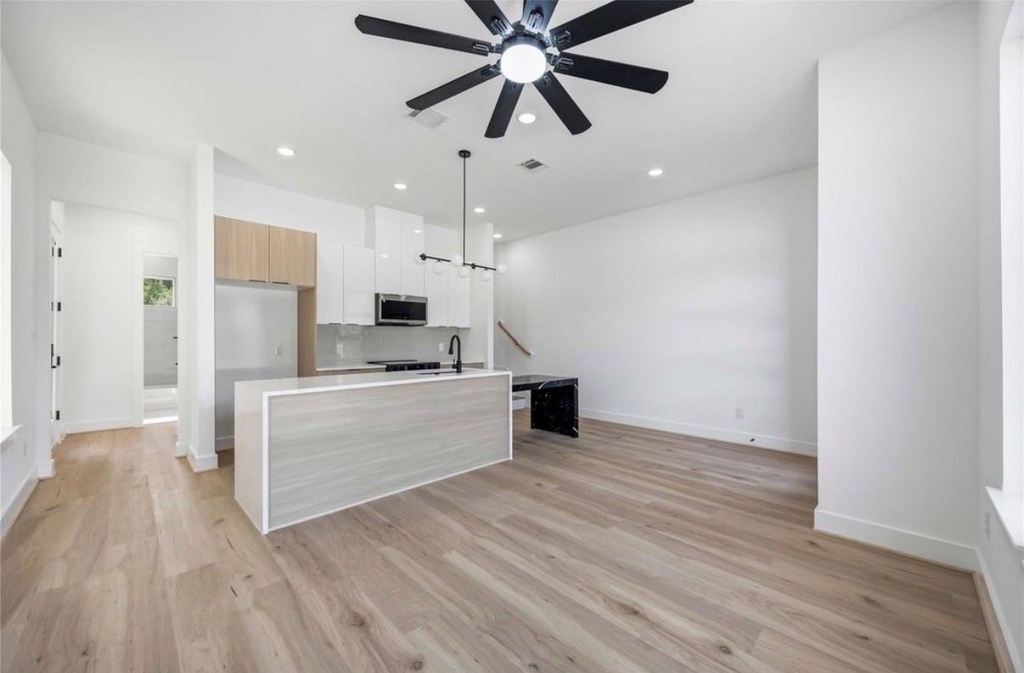 9106 Coffee Street - Photo 4