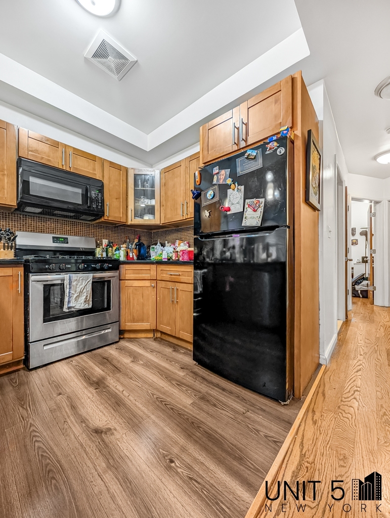 234 Boerum Street - Photo 5