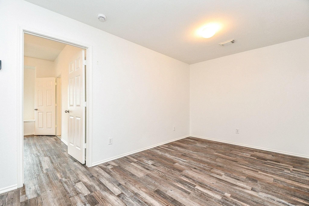 6011 Shadow Isle Lane - Photo 23
