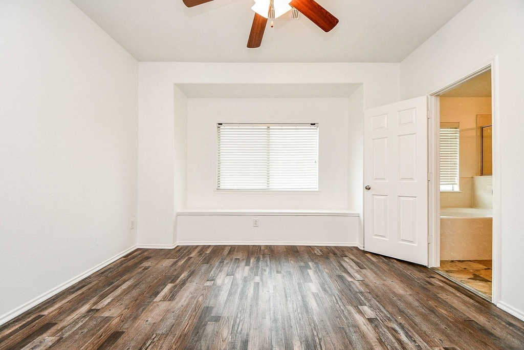 6011 Shadow Isle Lane - Photo 27