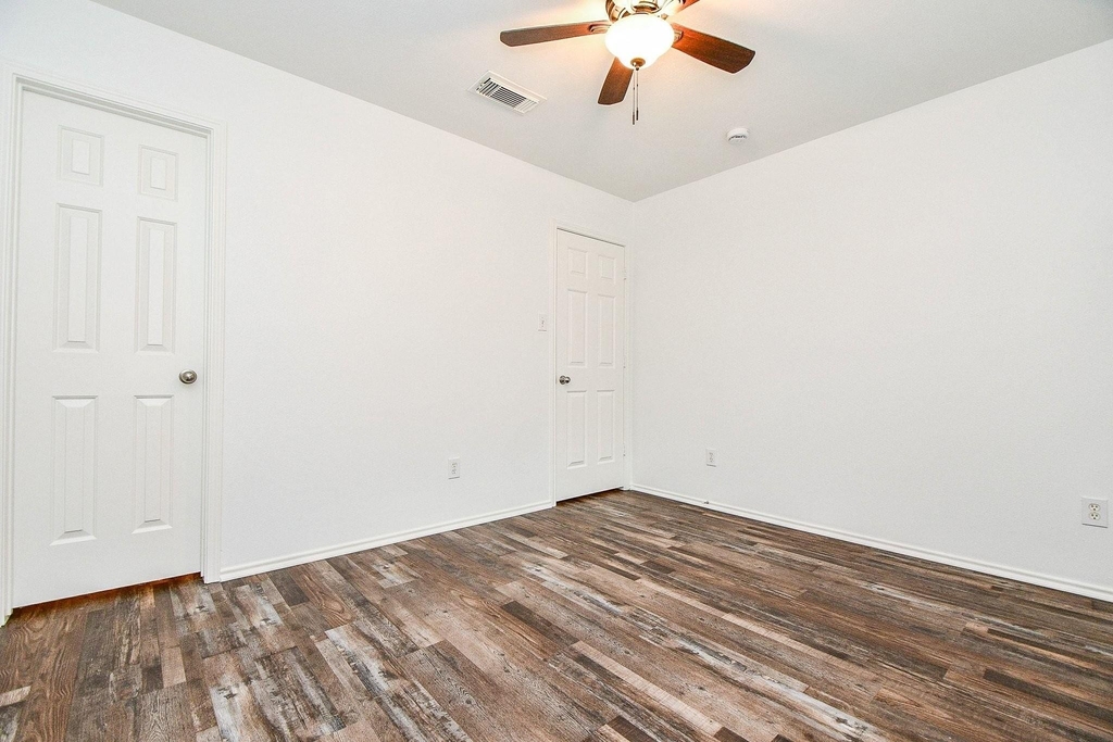 6011 Shadow Isle Lane - Photo 22